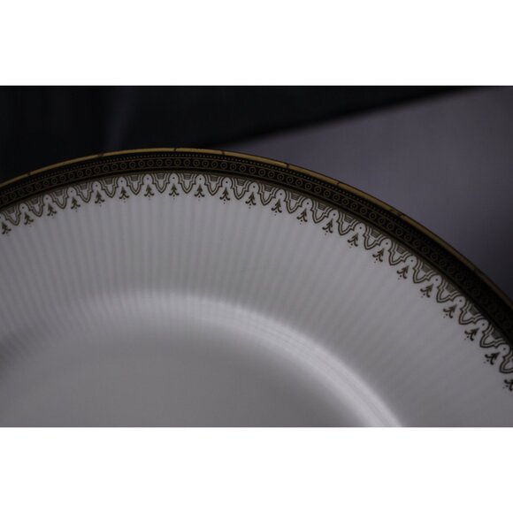Royal Albert Paragon Clarence 10-3/4" single dinner plate replacement piece - Picture 4 of 10
